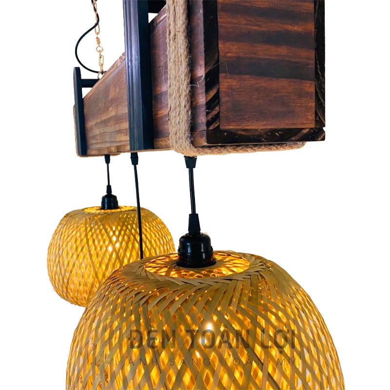Đèn Gỗ: Mẫu đèn cây gỗ hộp thả trần 3 chụp đèn mây tre 2 lớp phi 30cm trang trí quán ăn